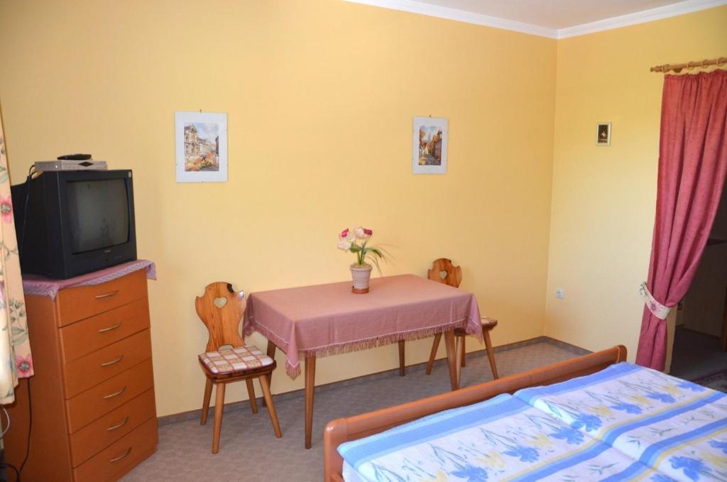 Landgasthof Zur Quelle Seeshaupt Rom bilde